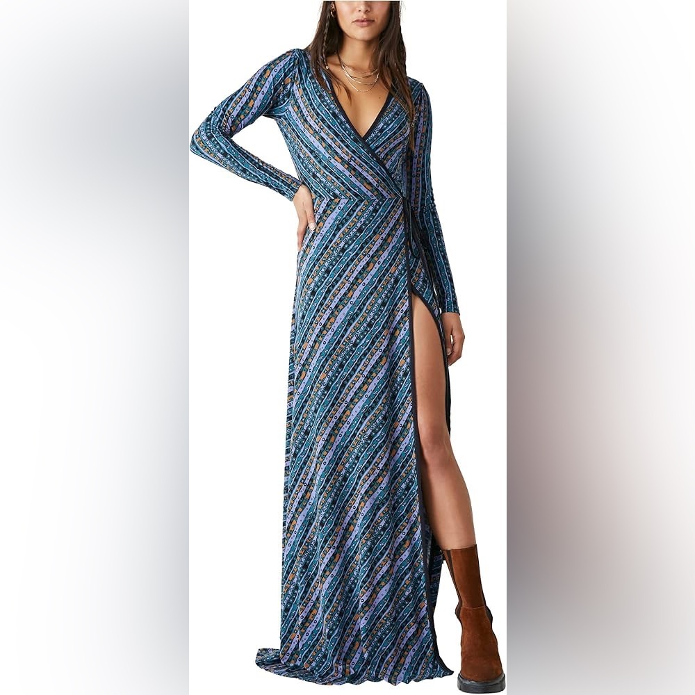 NWT Phoebe Maxi Dress